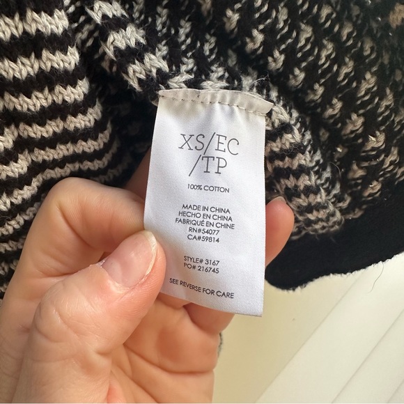 Cabi Turtleneck Sweater - Picture 5 of 5